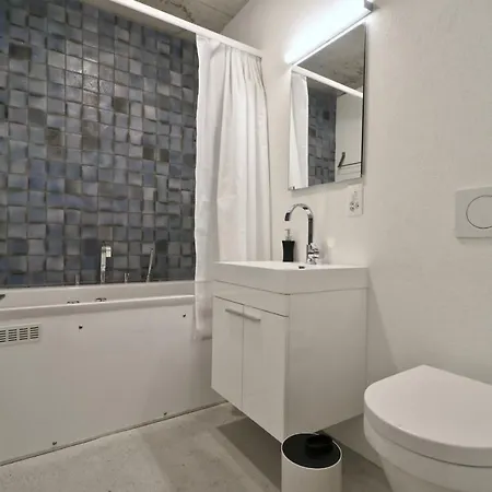 펜션 Modern House In The Old Town Of 빕스