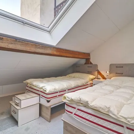 Modern House In The Old Town Of Hébergement de vacances *